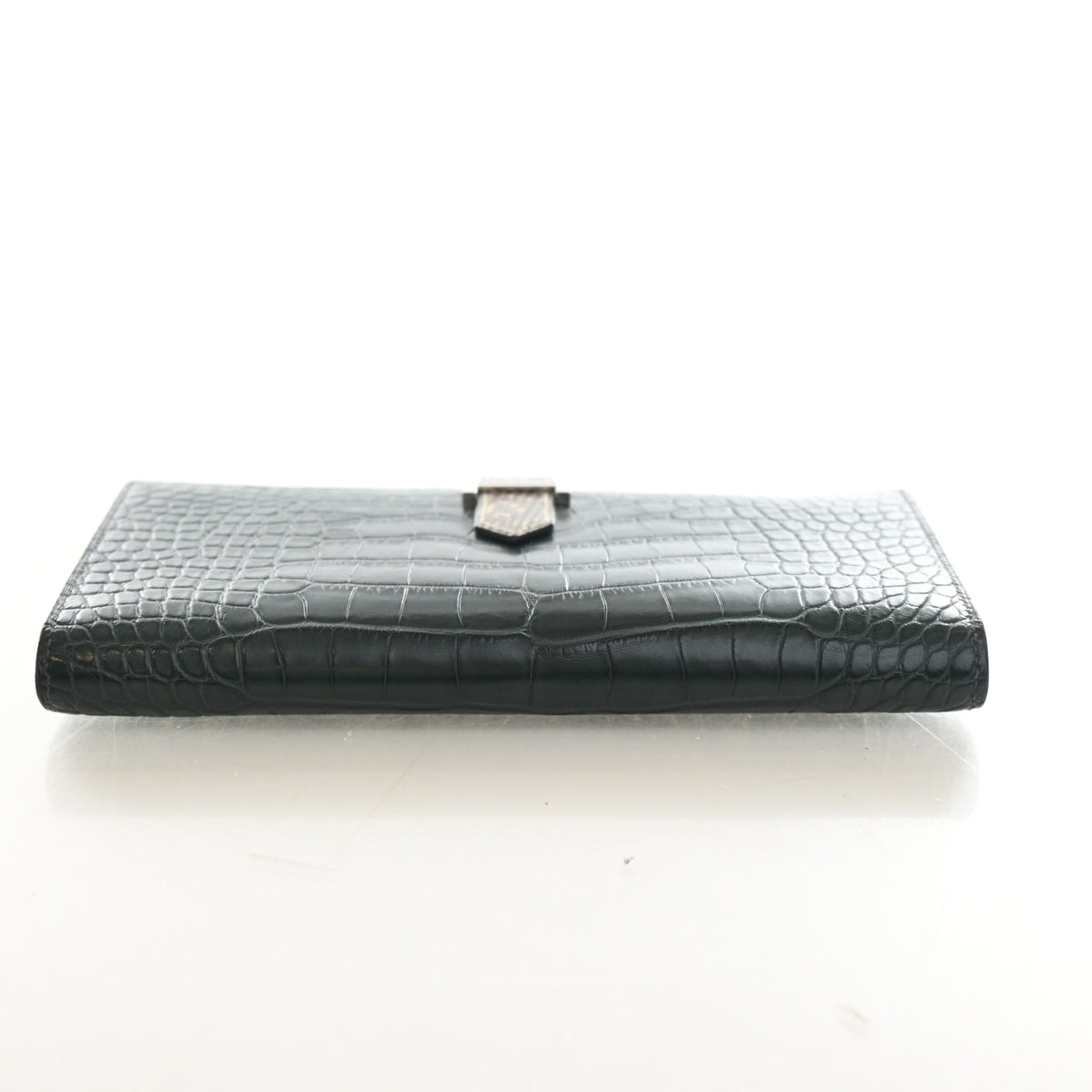 Pre-Owned Hermès Wallet Vert Fonce Alligator Leather Bearn, side view