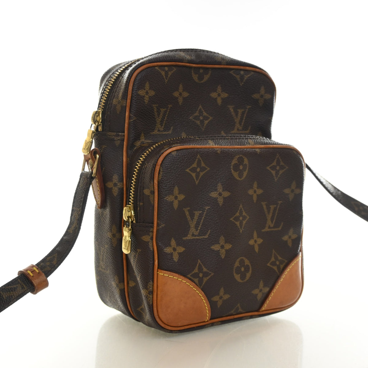 Louis Vuitton Monogram Amazone Crossbody Bag, photo 2 of 21