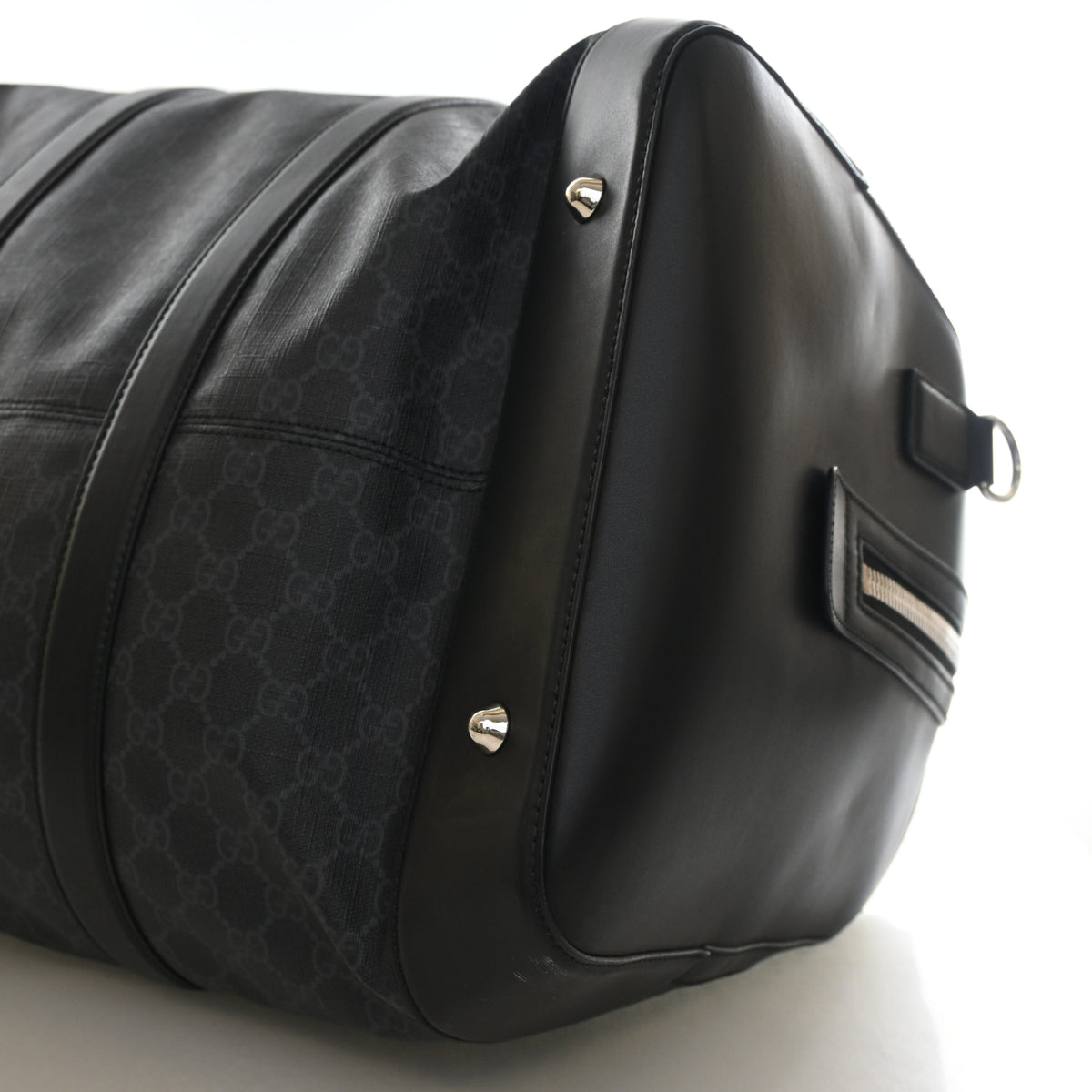 Pre-Owned Gucci Medium GG Supreme Carry On Duffle, base and feet view, photo 7 of 16