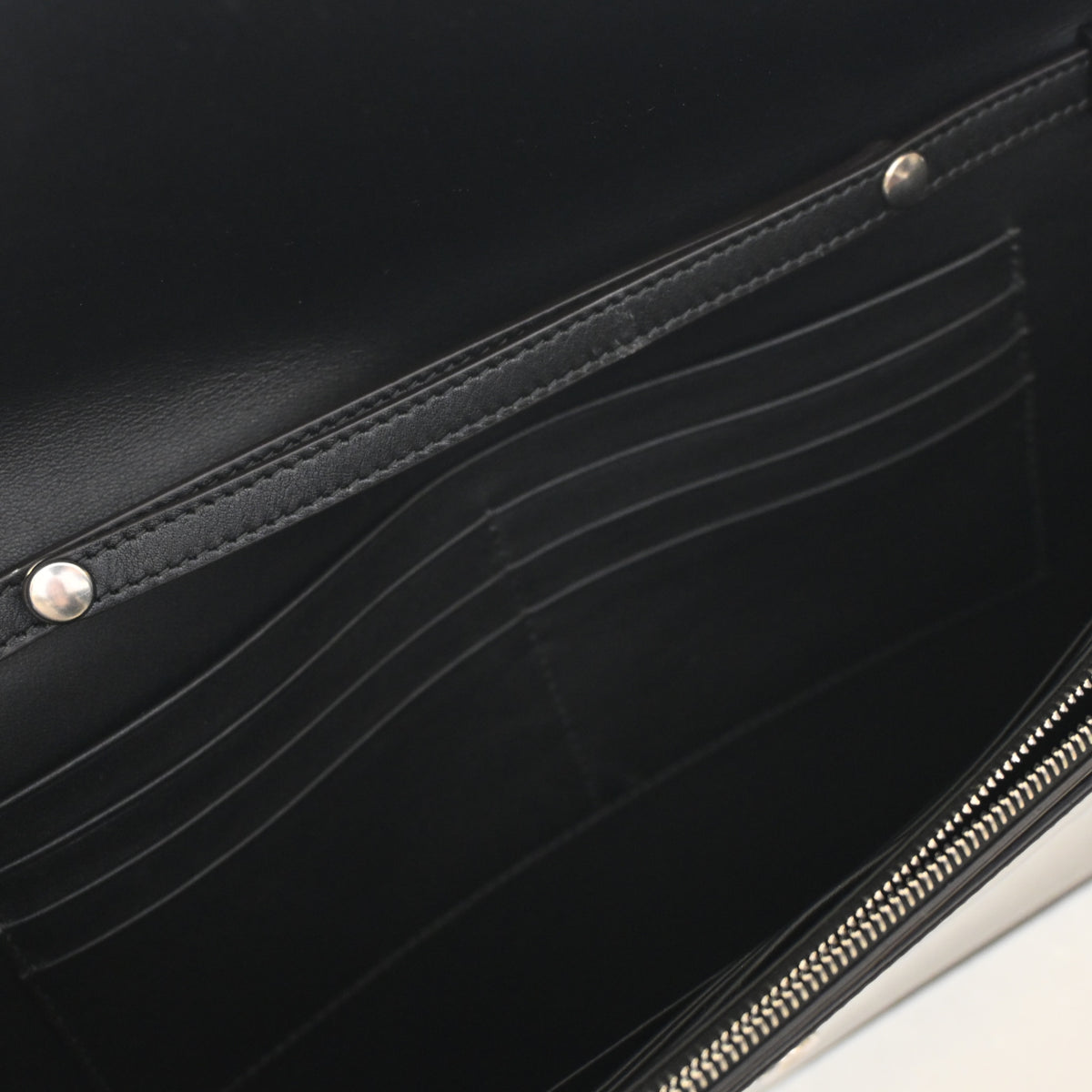 Pre-Owned Celine Wallet On Chain Large Calfskin Pocket Envelope WOC, open interior with lining