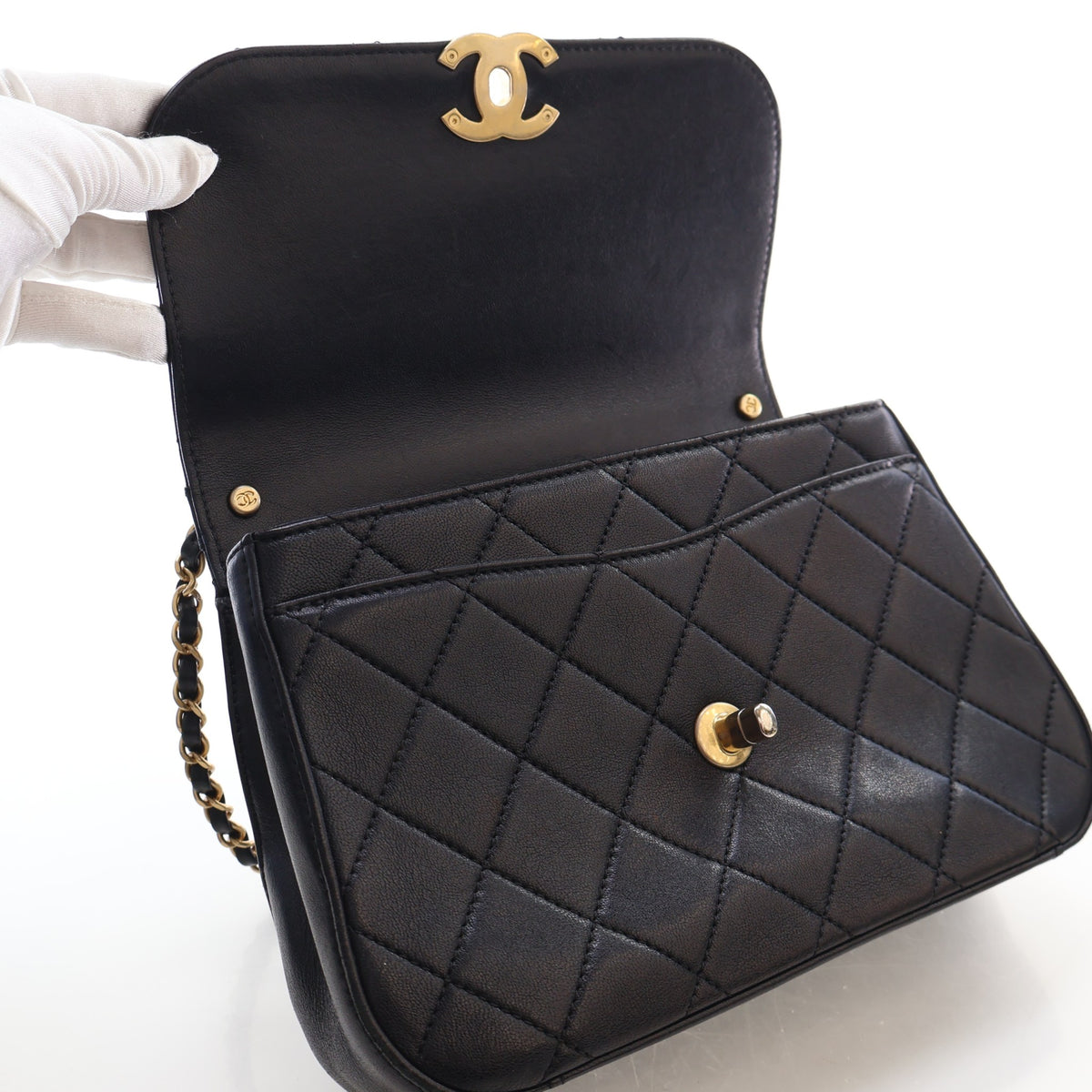 Pre-Owned Chanel Top Handle Medium Calfskin Quilted Chain Infinity Flap, open interior with lining