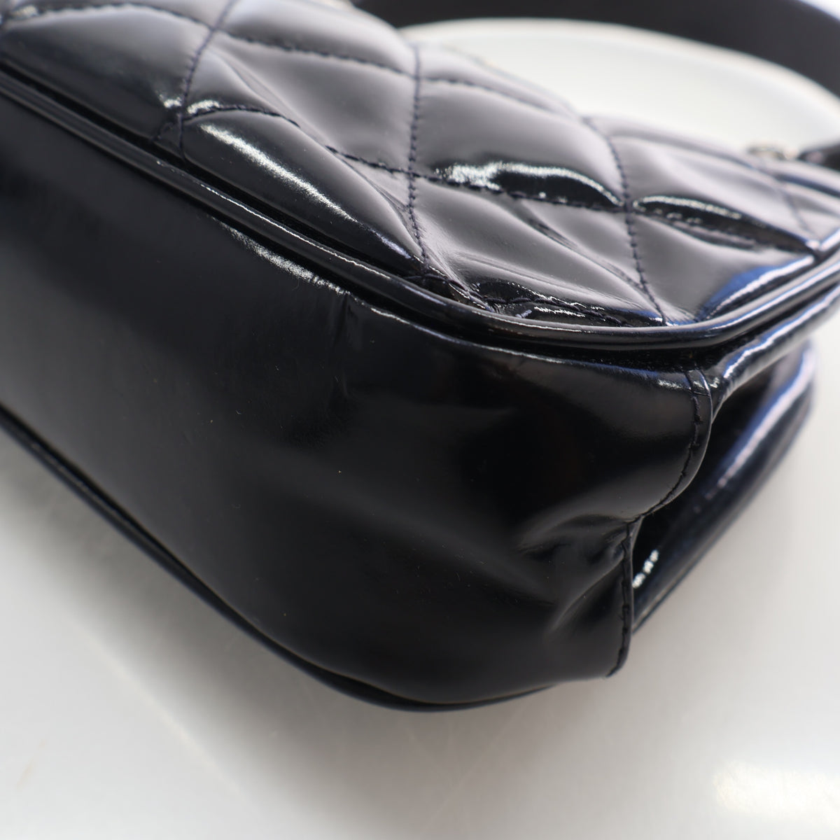 Chanel Vintage Patent Top Handle Kisslock Frame Bag, photo 9 of 19