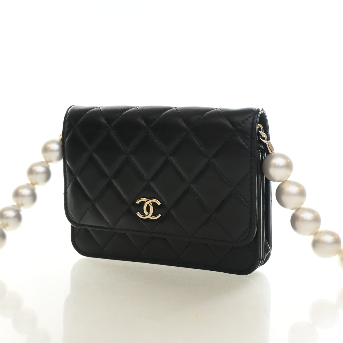 Chanel Lambskin Maxi Pearl Wallet On Chain, photo 3 of 14