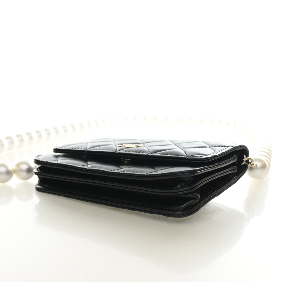 Chanel Lambskin Maxi Pearl Wallet On Chain, photo 7 of 14