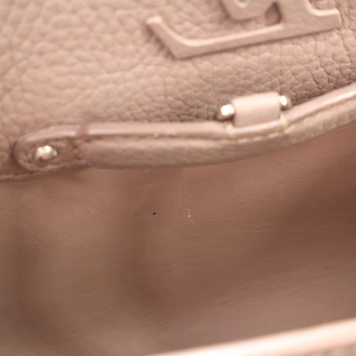 Louis Vuitton Taurillon Capucines BB, photo 17 of 19