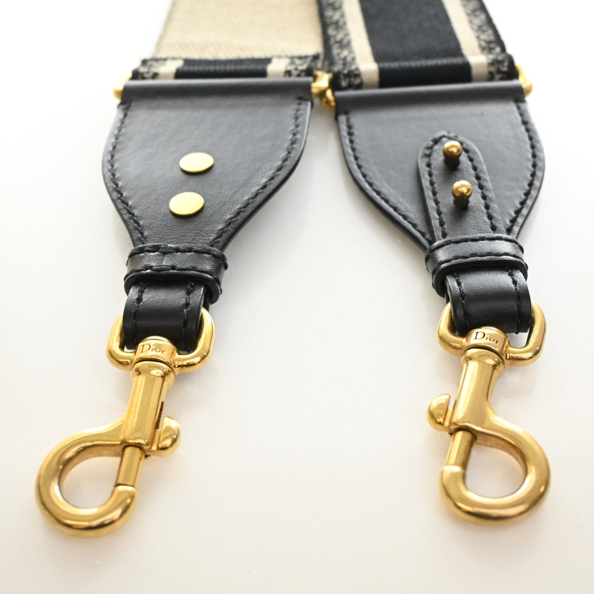 Pre-Owned Christian Dior Shoulder Strap, gold hardware close-up