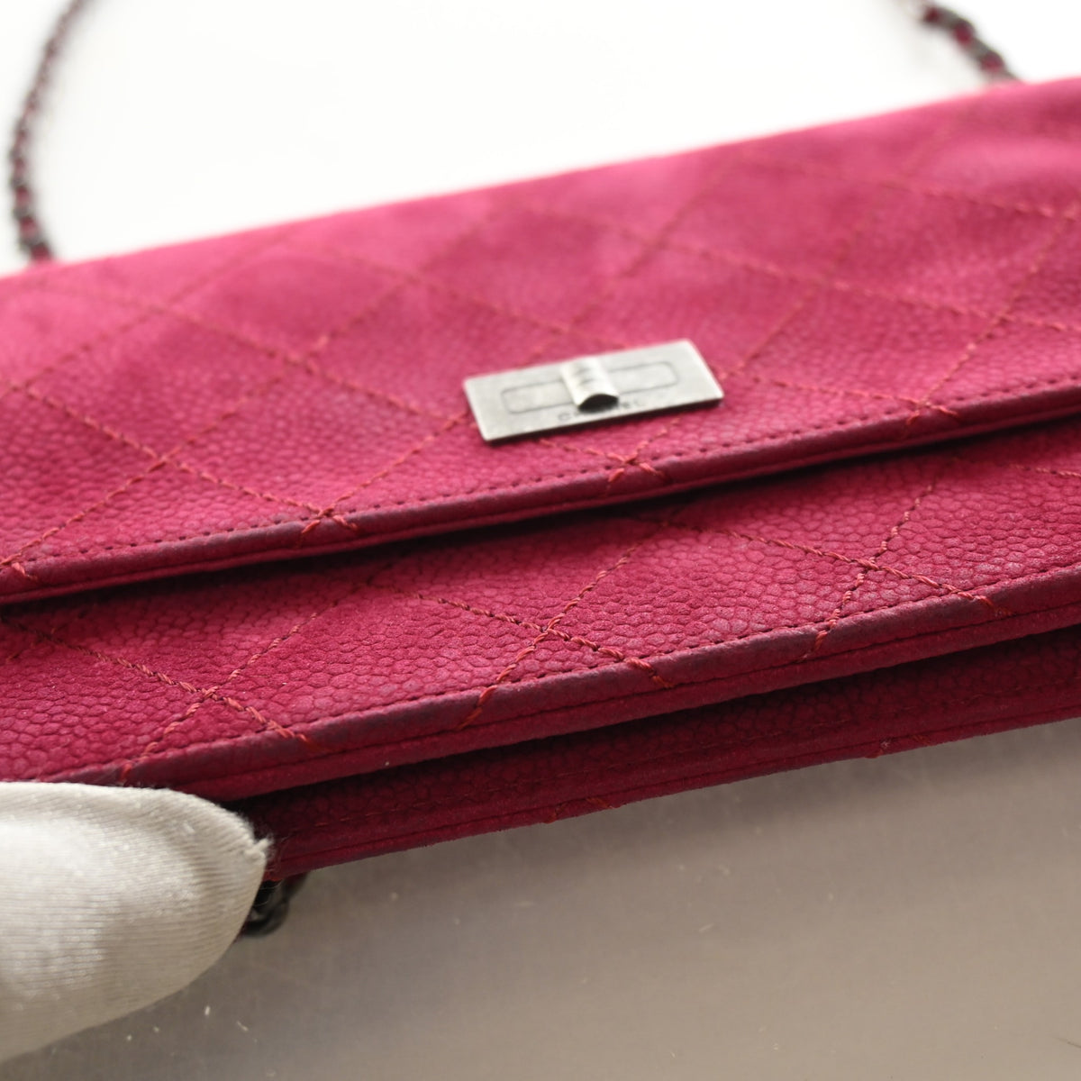 Chanel Suede Reissue 2.55 Wallet On Chain (WOC), photo 15 of 21
