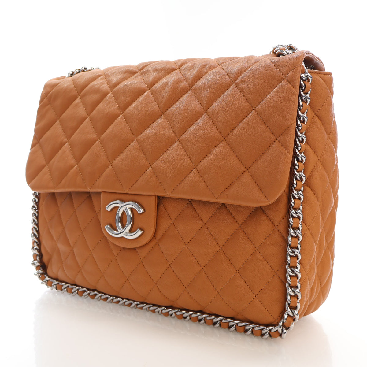 Pre-Owned Chanel Flap Bag Maxi Lambskin Chain Around, three-quarter view