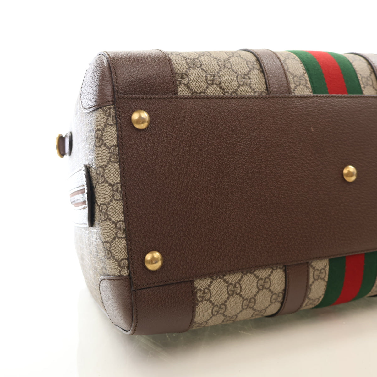 Pre-Owned Gucci Medium GG Supreme Savoy Duffle, base view