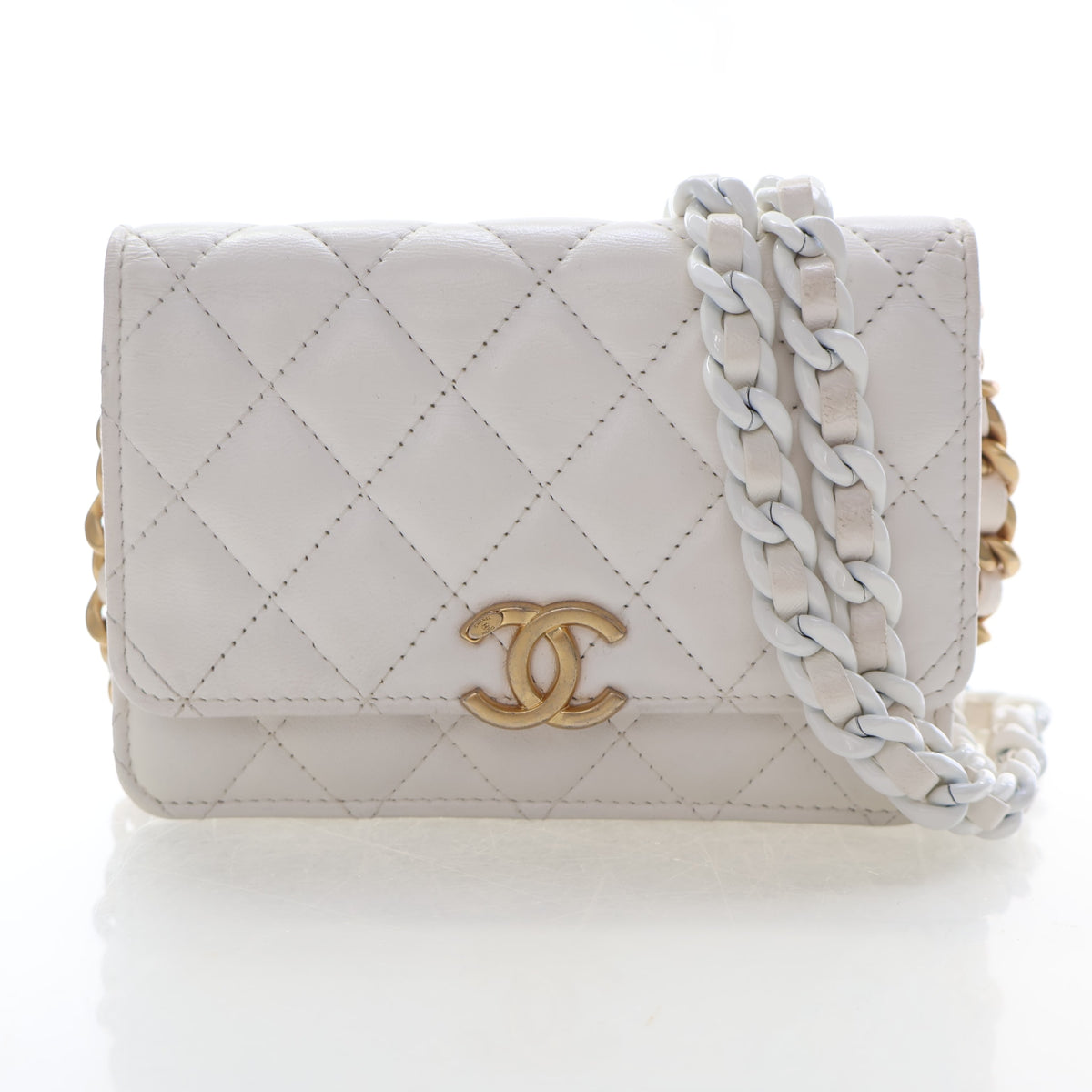 Pre-Owned Chanel Wallet On Chain Lambskin, front view, authenticated at Luxe Du Jour
