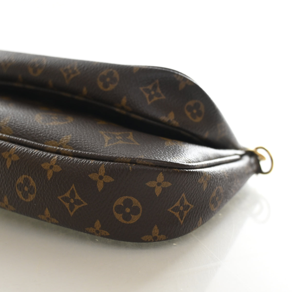 Pre-Owned Louis Vuitton Pochette Monogram Multi Accessoires, side profile, photo 8 of 16