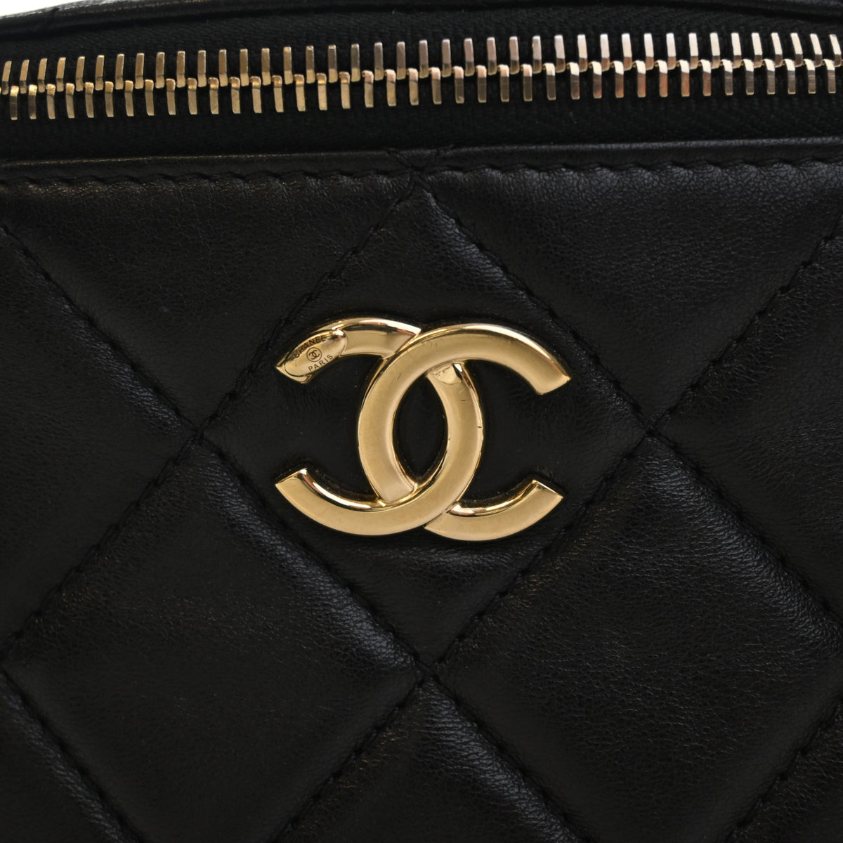 Chanel Lambskin CC Waist Bag, photo 4 of 15