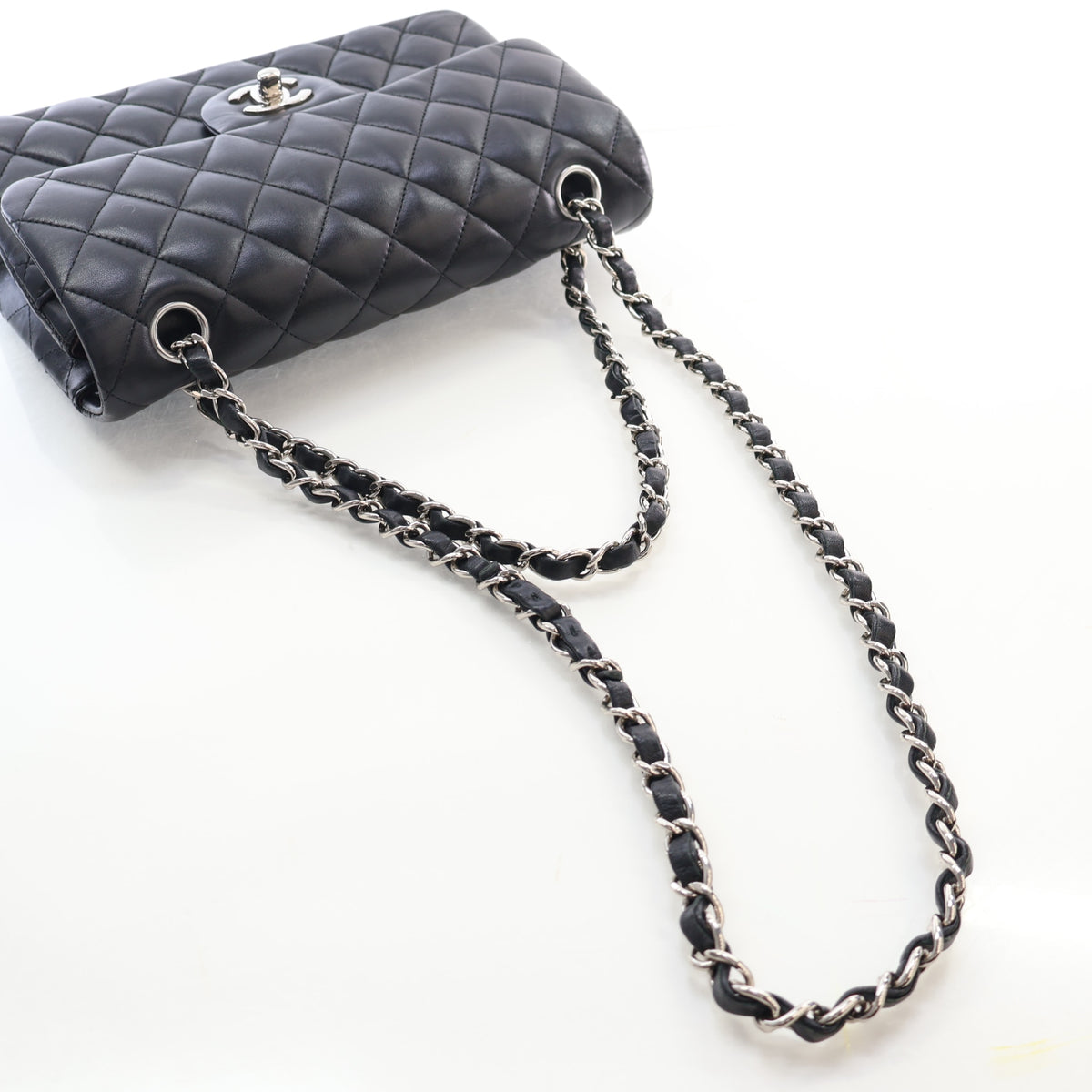 Pre-Owned Chanel Classic Double Flap Small Lambskin Bag, strap and chain detail, photo 10 of 18