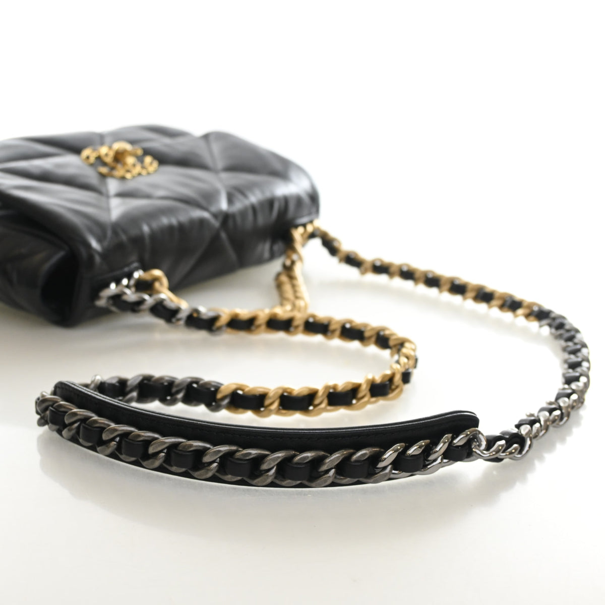 Chanel Medium Lambskin 19 Flap Bag, photo 10 of 14