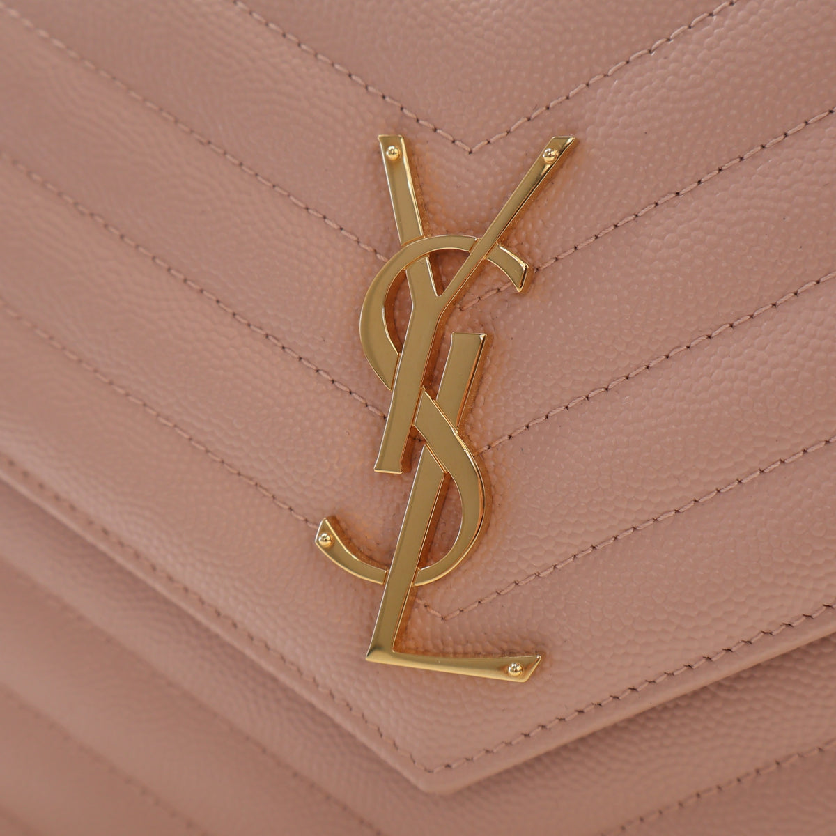 Pre-Owned Saint Laurent Chain Wallet Calfskin Cassandre Envelope, gold embossed logo detail