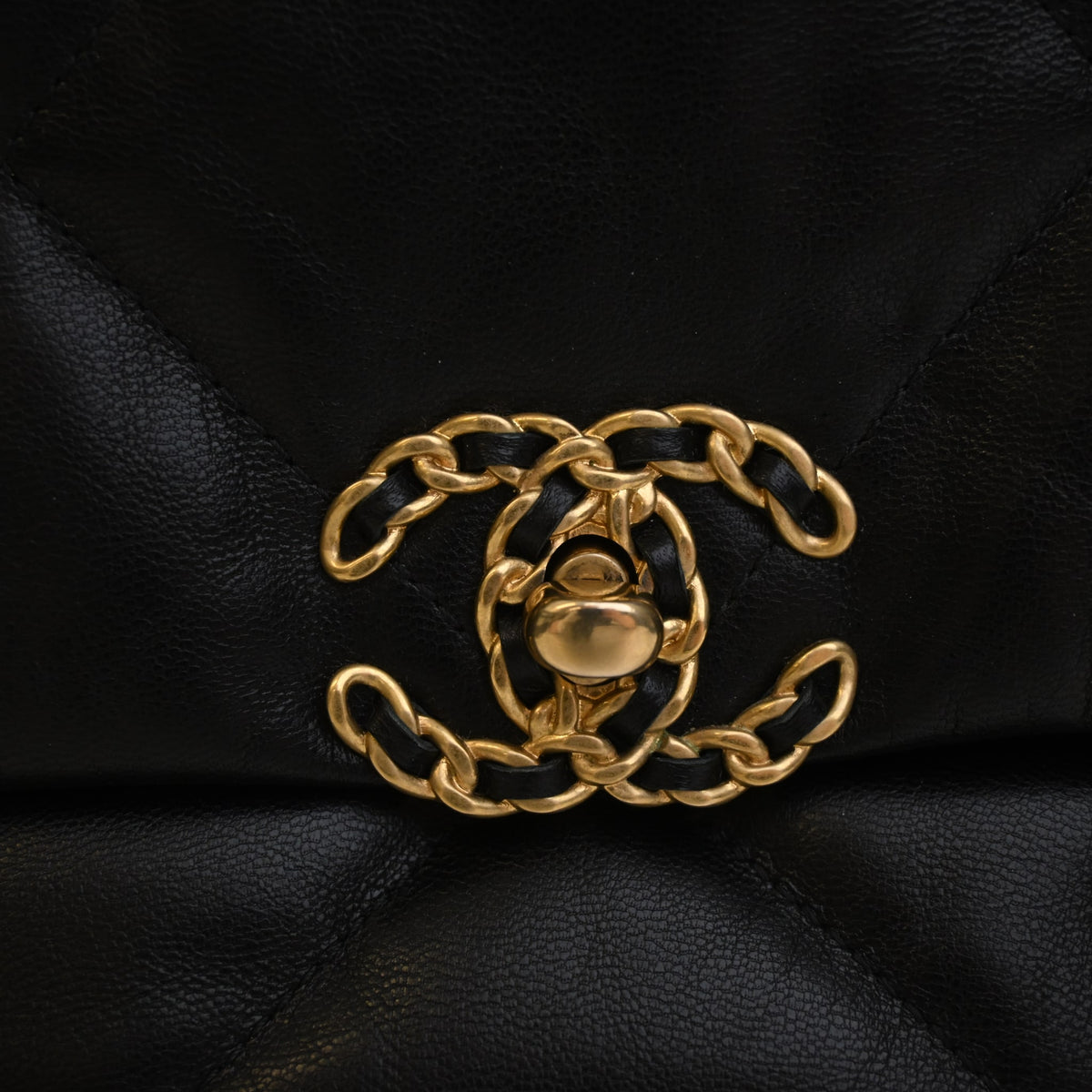 Chanel Large Lambskin 19 Flap Bag, photo 4 of 14