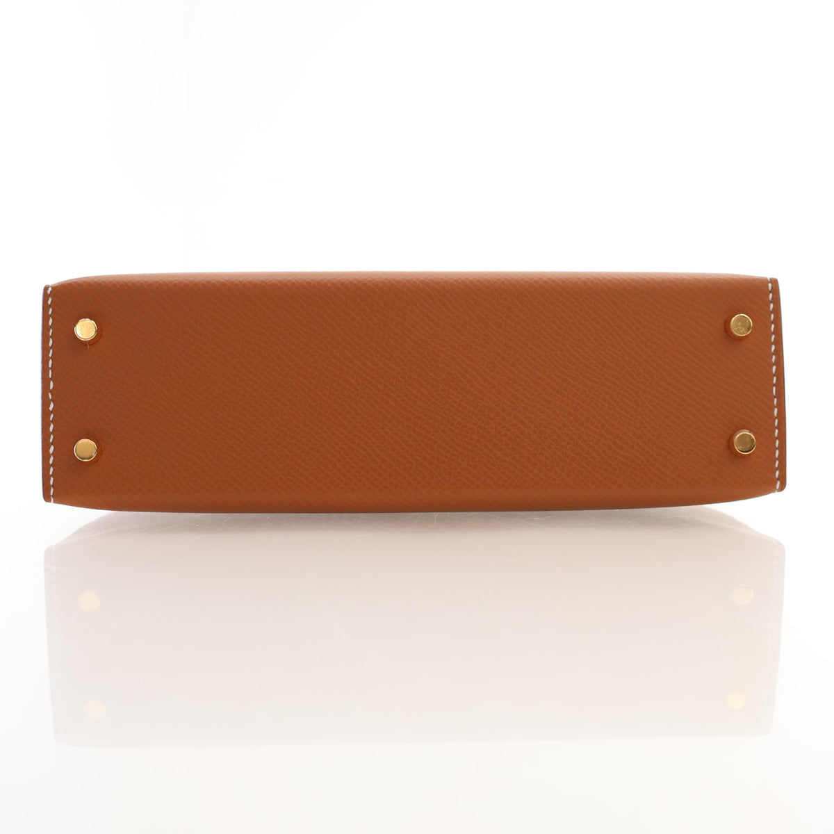 Pre-Owned Hermès Kelly Mini Gold Epsom Leather 20, base and feet view, photo 9 of 15