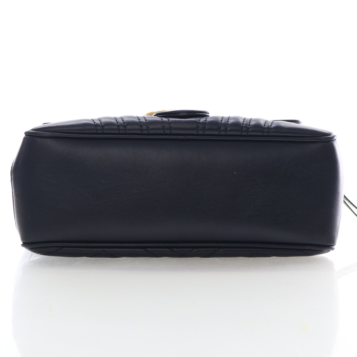 Pre-Owned Gucci Shoulder Bag Calfskin Marmont, base and feet view