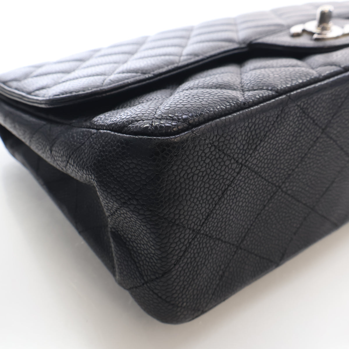 Chanel Jumbo Caviar Classic Single Flap Bag, photo 6 of 17