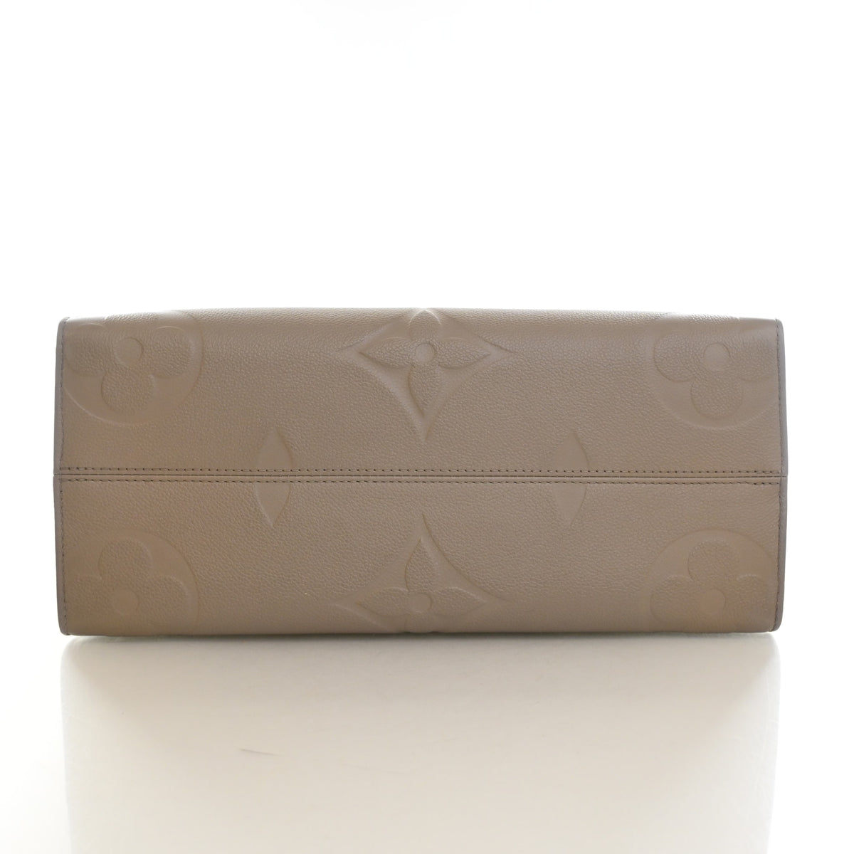 Pre-Owned Louis Vuitton Onthego MM Monogram Empreinte Giant, base and feet view, photo 8 of 12