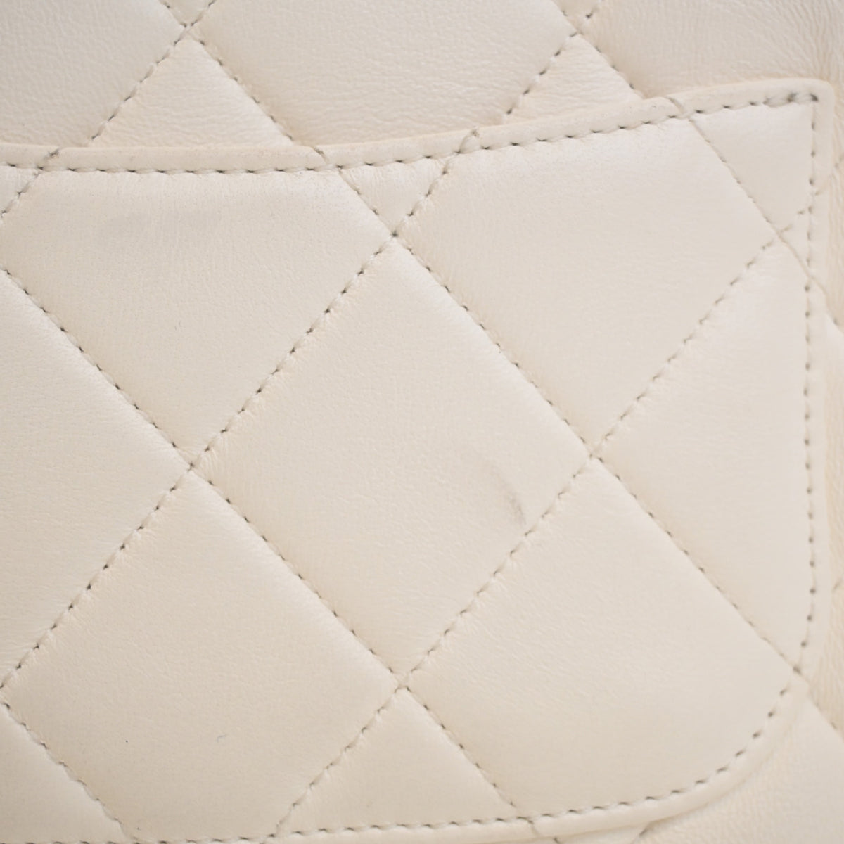Chanel Small Lambskin Chain Flap Bag, photo 14 of 18