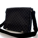 Louis Vuitton Damier Graphi...