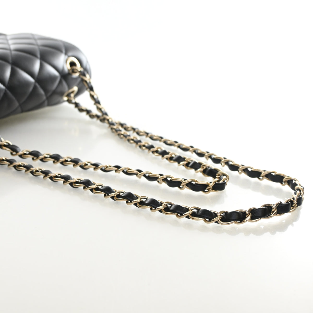 Pre-Owned Chanel Flap Bag Small Lambskin Resin CC, strap and chain detail