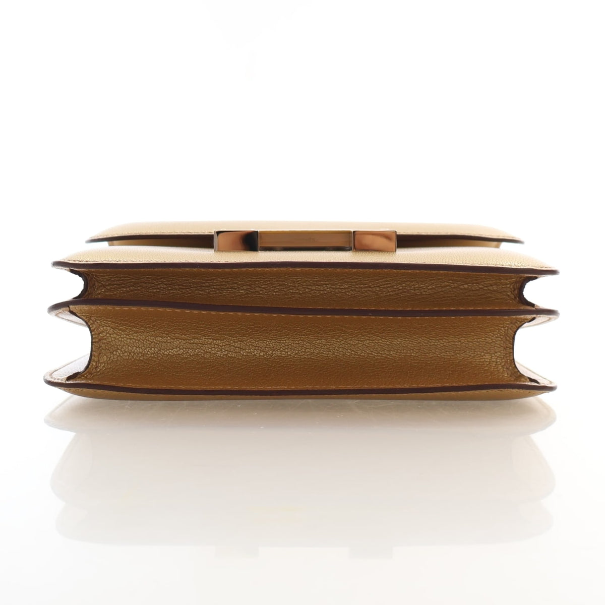 Pre-Owned Hermès Constance 18 Dore Chevre Leather Chamkilight, side profile, photo 9 of 17