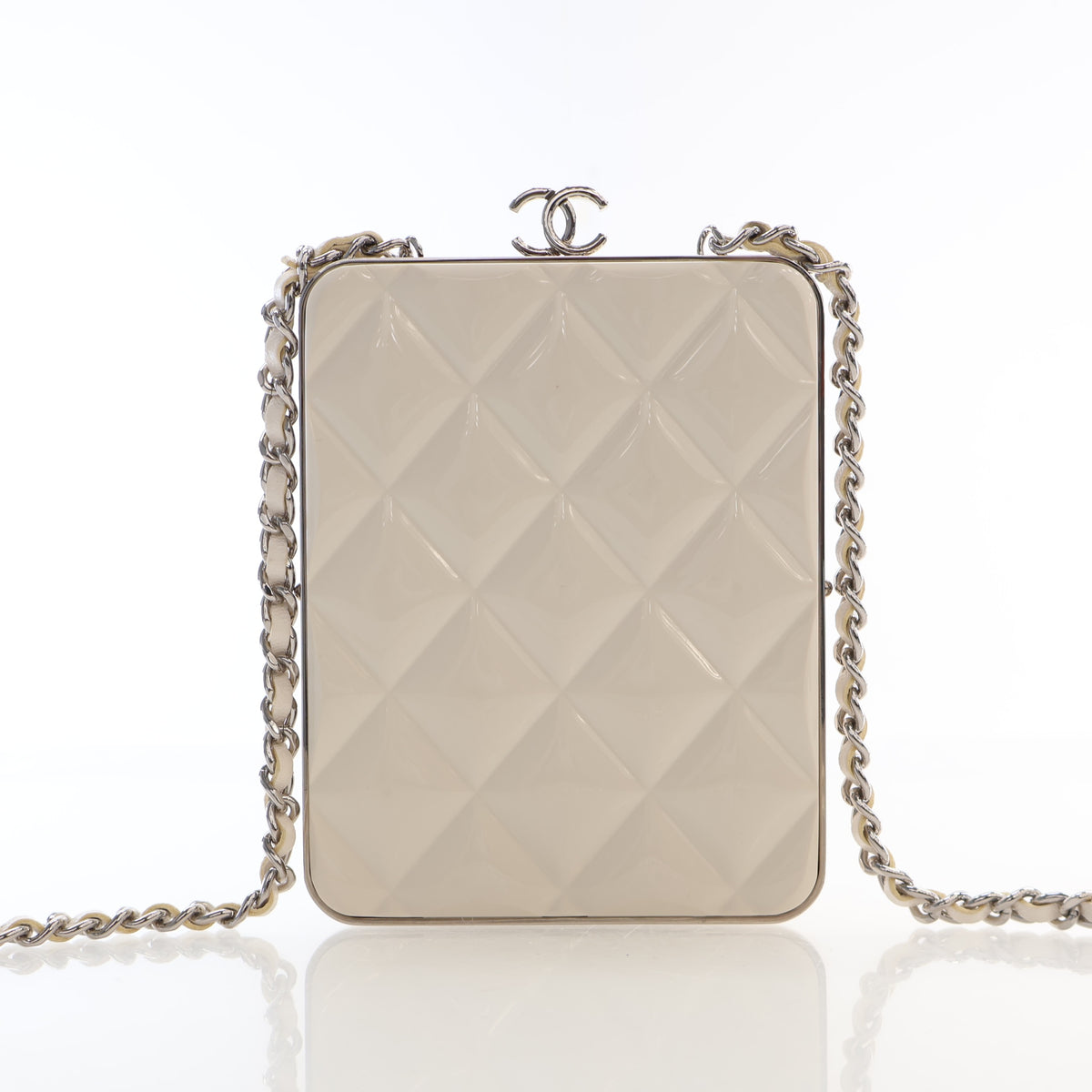 Chanel Small Crinkled Calfskin Acrylic CC Kiss-Lock Clutch With Chain, photo 11 of 17
