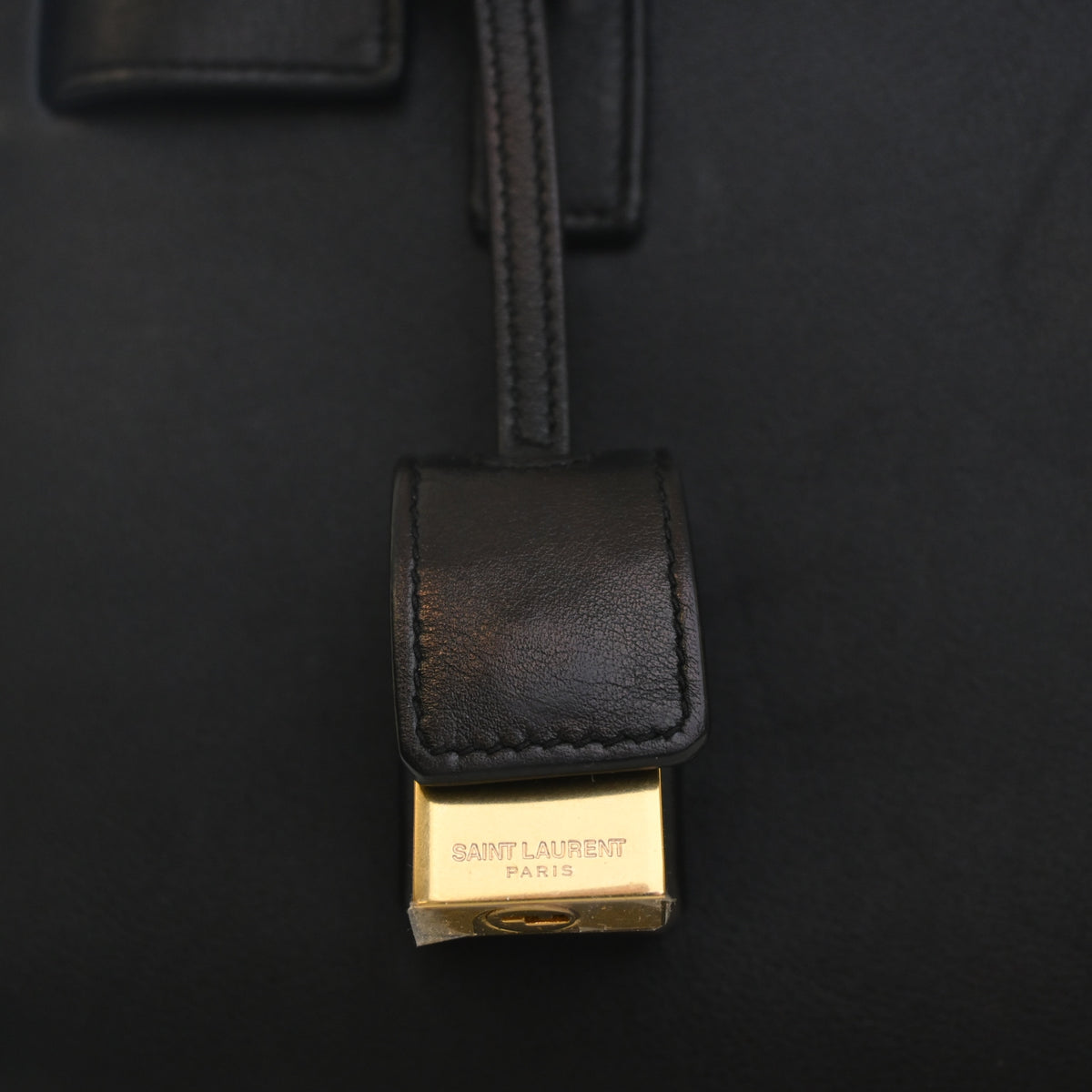 Pre-Owned Saint Laurent Sac De Jour Nano Box Calf, gold hardware close-up