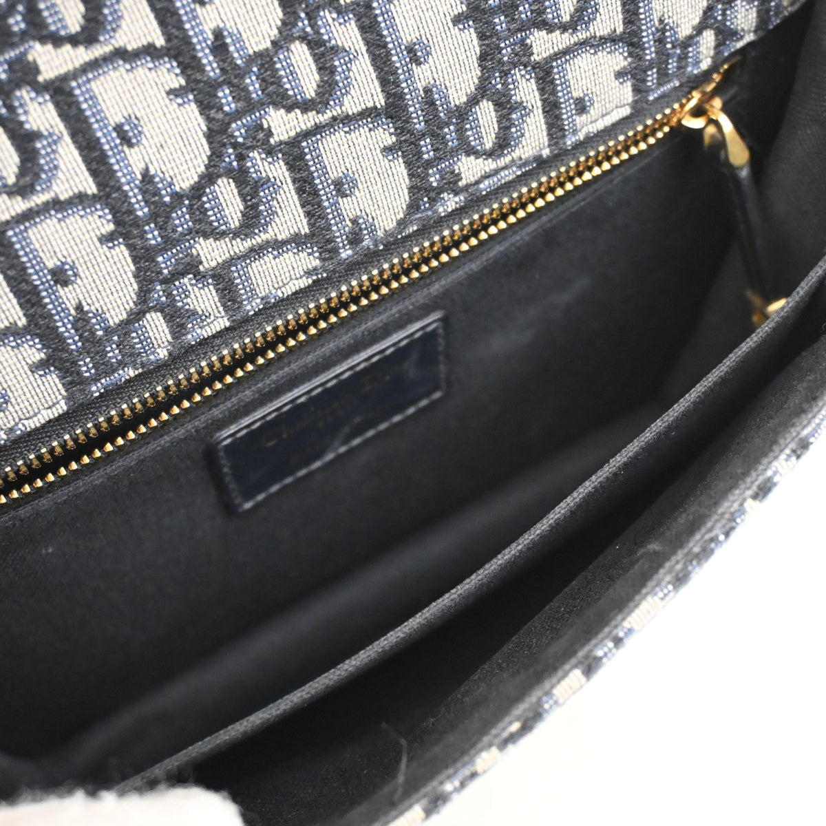 Christian Dior Oblique 30 Montaigne, photo 11 of 13