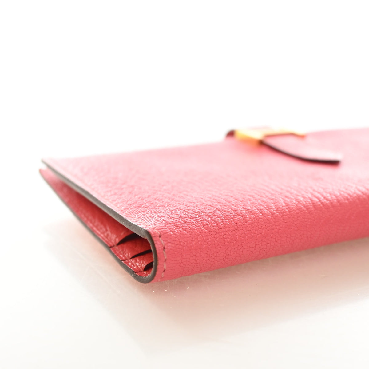 Pre-Owned Hermès Wallet Rose Lipstick Chevre Mysore Leather Bearn, side view