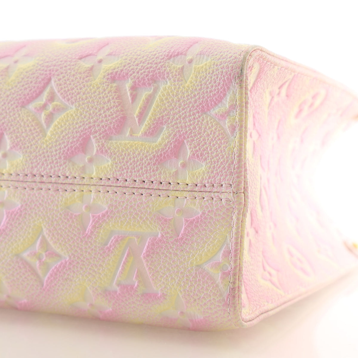 Pre-Owned Louis Vuitton Onthego PM Stardust Monogram, base and feet view, photo 8 of 29