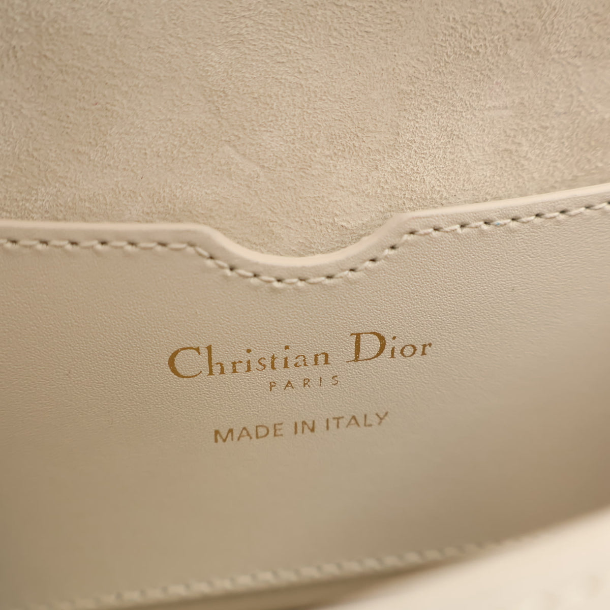 Pre-Owned Christian Dior Flap Bag Calfskin Bobby East West, logo detail