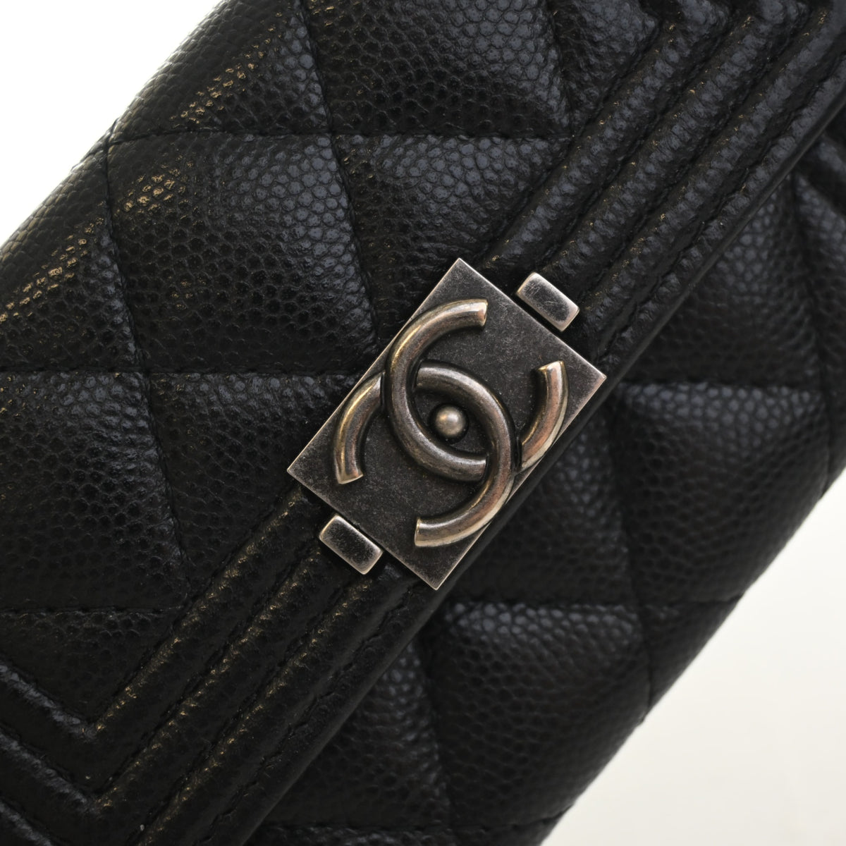 Chanel Caviar Boy Card Holder, photo 4 of 12