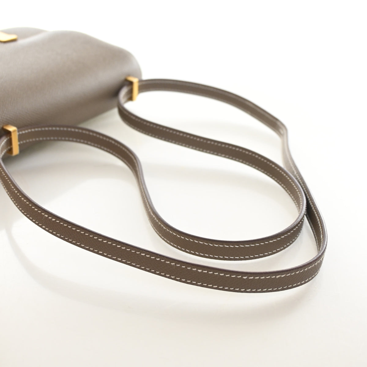 Pre-Owned Hermès Constance 18 Etoupe Epsom Leather, side profile, photo 10 of 13