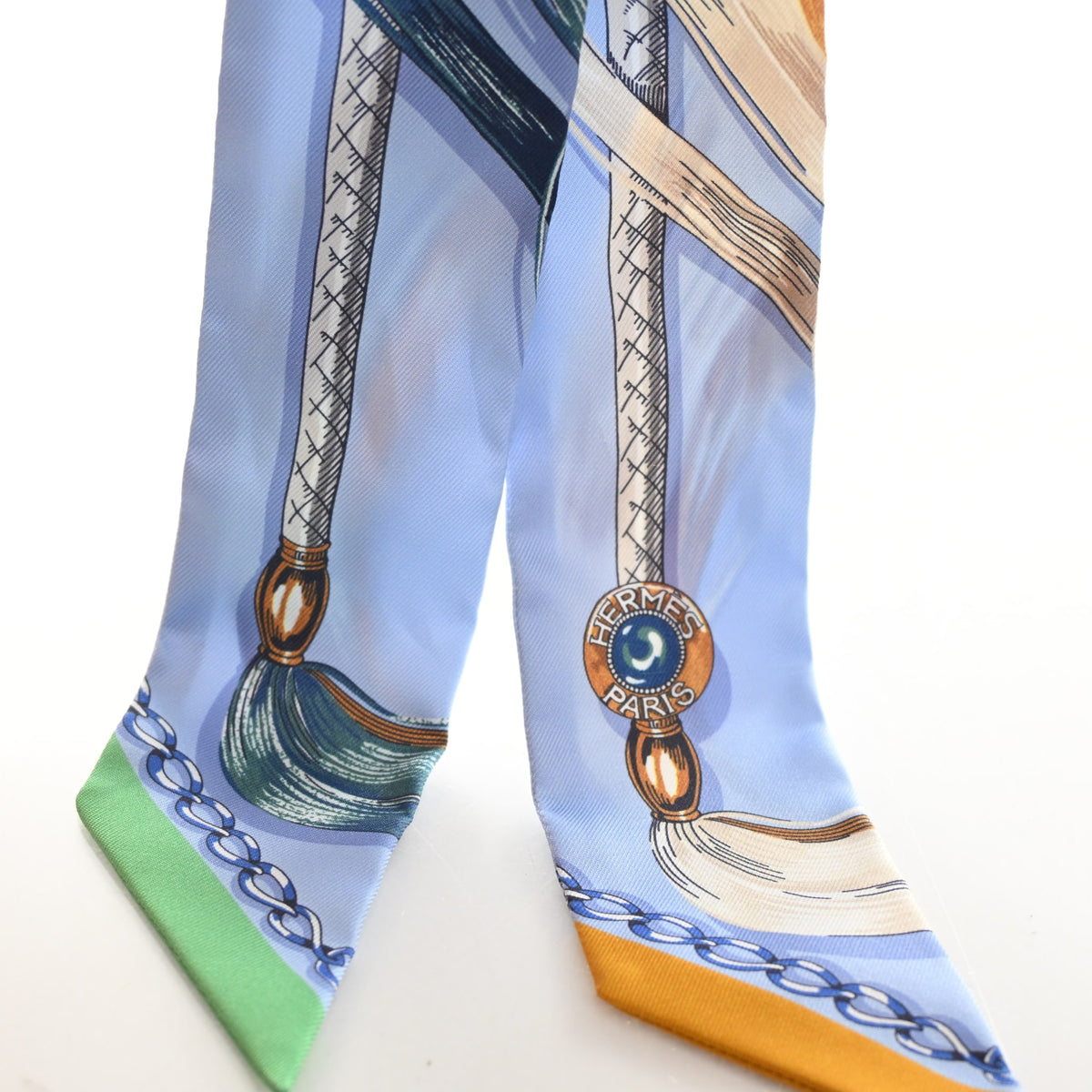 Pre-Owned Hermès Cavalcades Silk Twilly, flat lay, photo 4 of 6