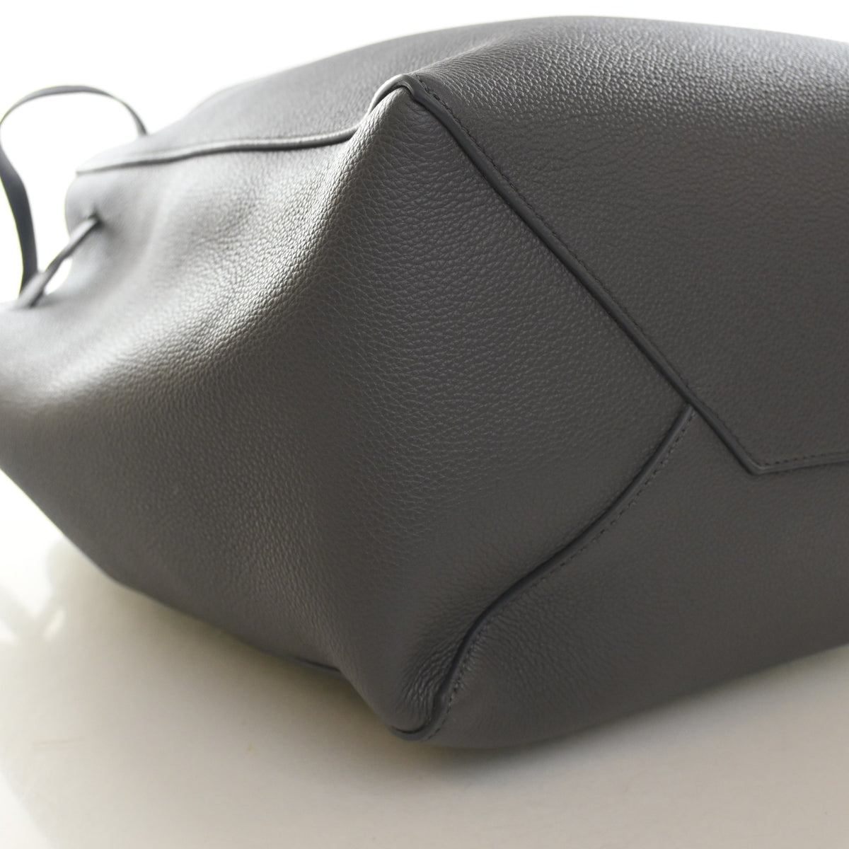 Pre-Owned Celine Medium Calfskin Cabas Drawstring Bag, corner and edge detail