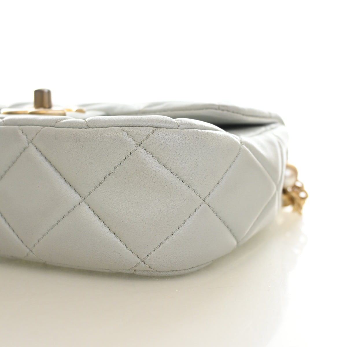 Pre-Owned Chanel Flap Bag Mini Lambskin Square, side view