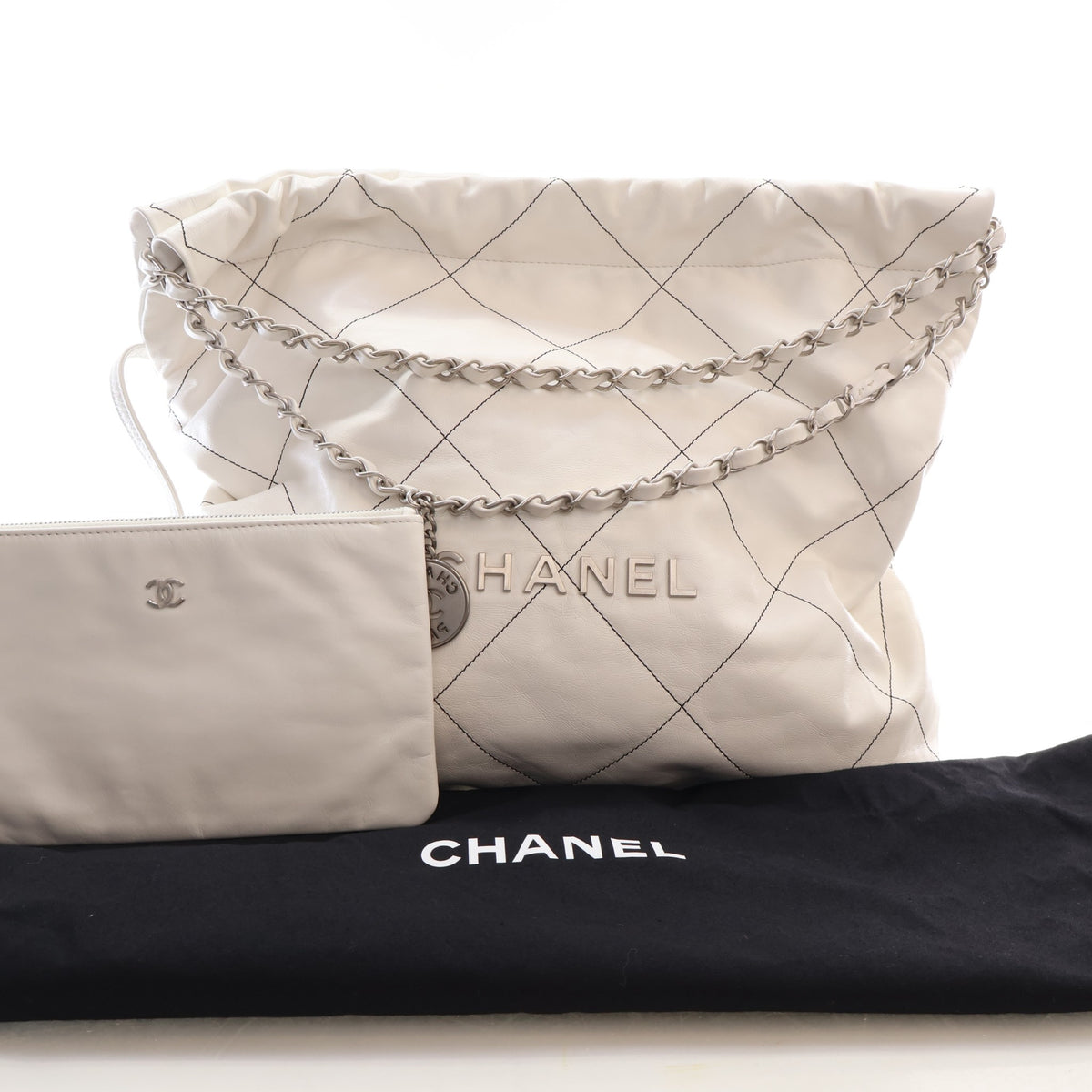 Pre-Owned Chanel 22 Hobo Medium Shiny Calfskin, shown with dust bag and packaging, photo 16 of 16