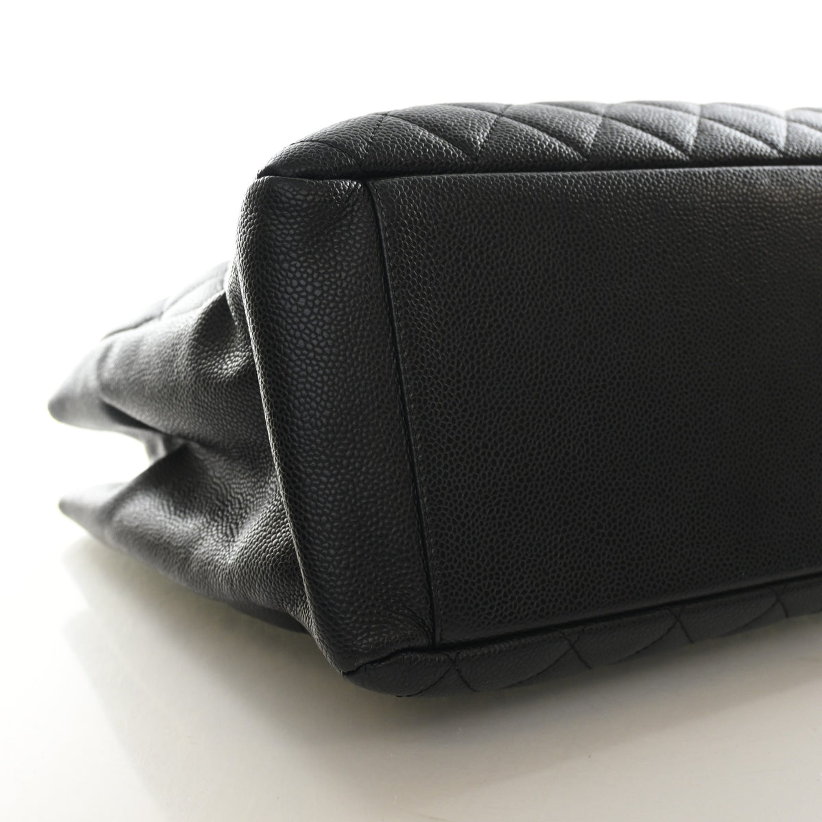 Chanel Caviar Grand Shopping Tote, photo 5 of 13