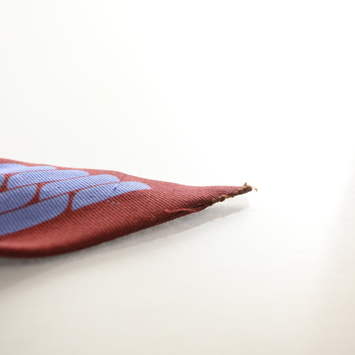 Hermes Clic C'est Noue Silk Twilly, photo 4 of 8