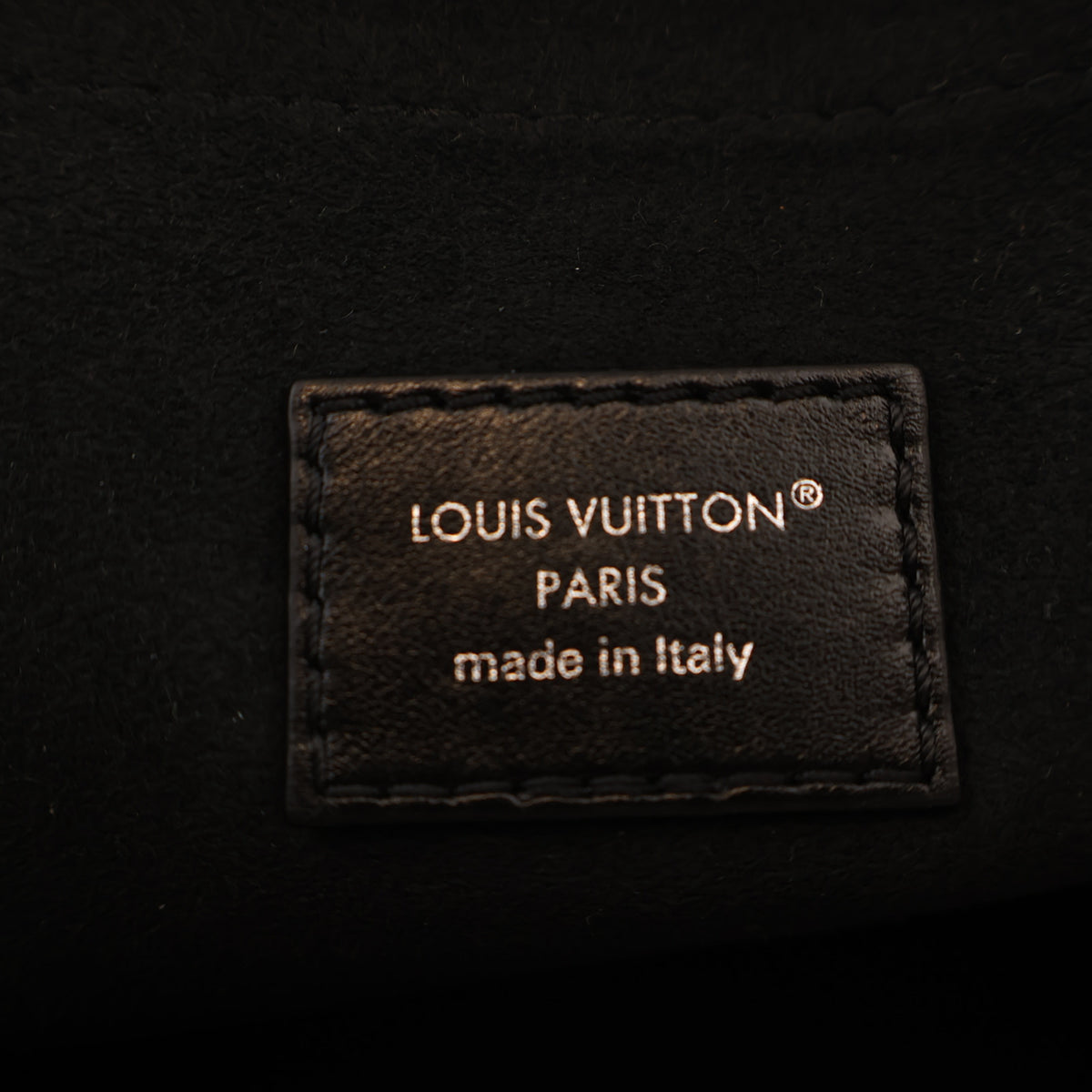 Louis Vuitton Lambskin CarryAll East-West, photo 15 of 16