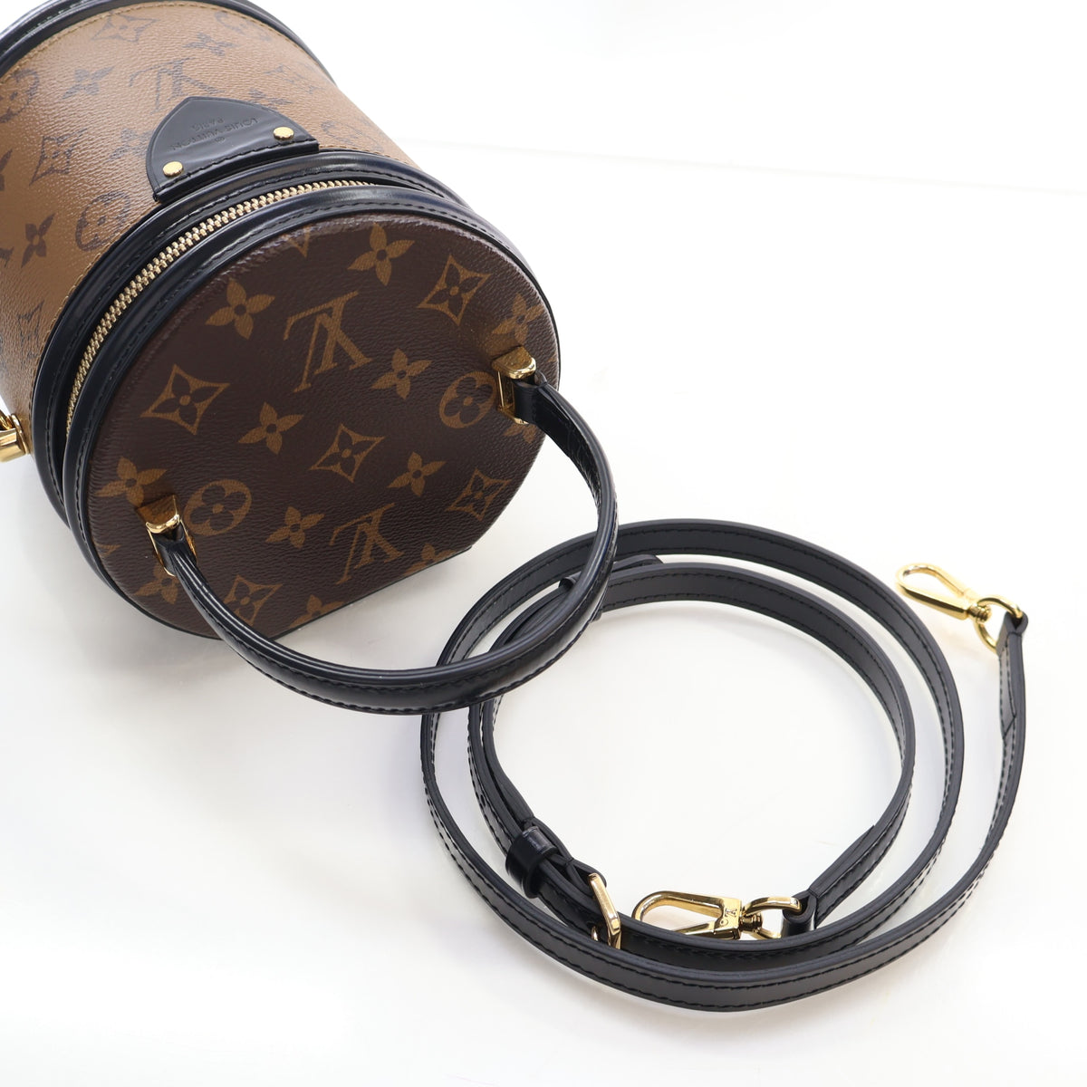 Pre-Owned Louis Vuitton Reverse Monogram Cannes, side profile