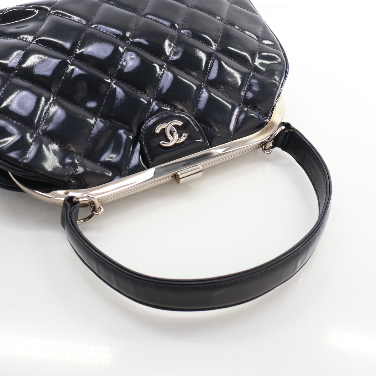 Chanel Vintage Patent Top Handle Kisslock Frame Bag, photo 11 of 19