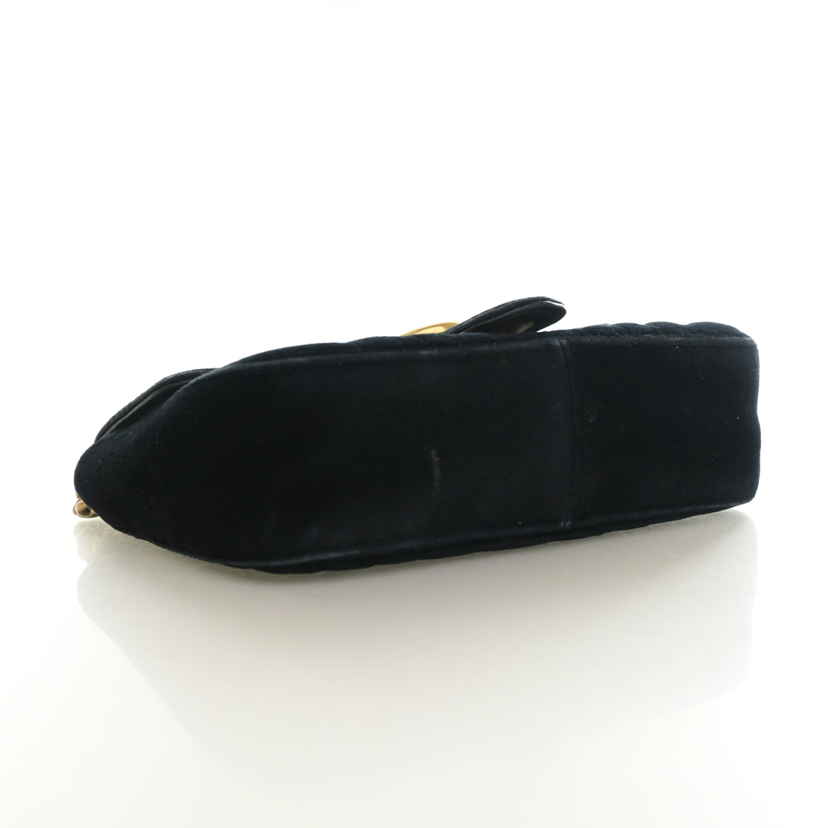 Pre-Owned Gucci Flap Bag Mini Velvet Marmont, base and feet view