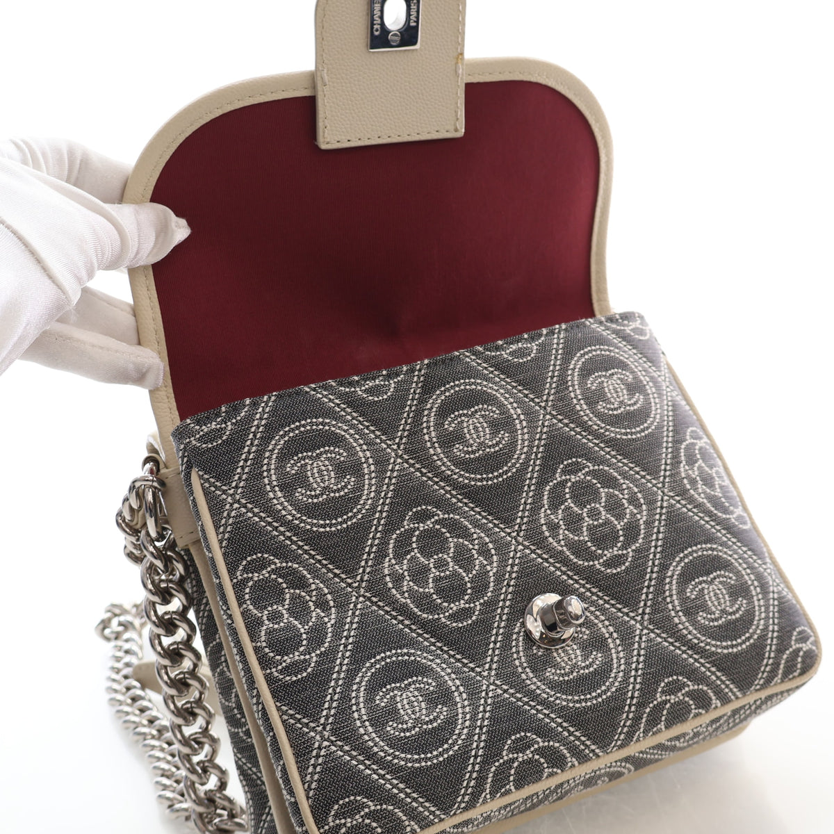 Pre-Owned Chanel Flap Bag Camellia Printed Canvas Double Side, open interior with lining