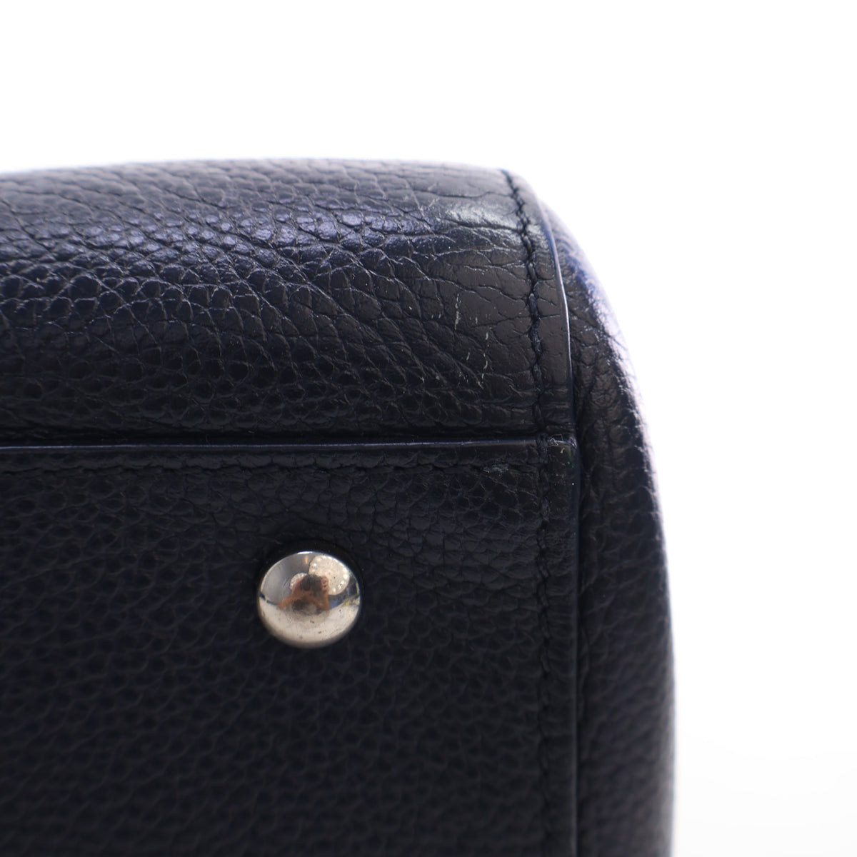 Pre-Owned Chanel Tote Bag Small Calfskin Neo Executive, base and feet view, photo 11 of 20