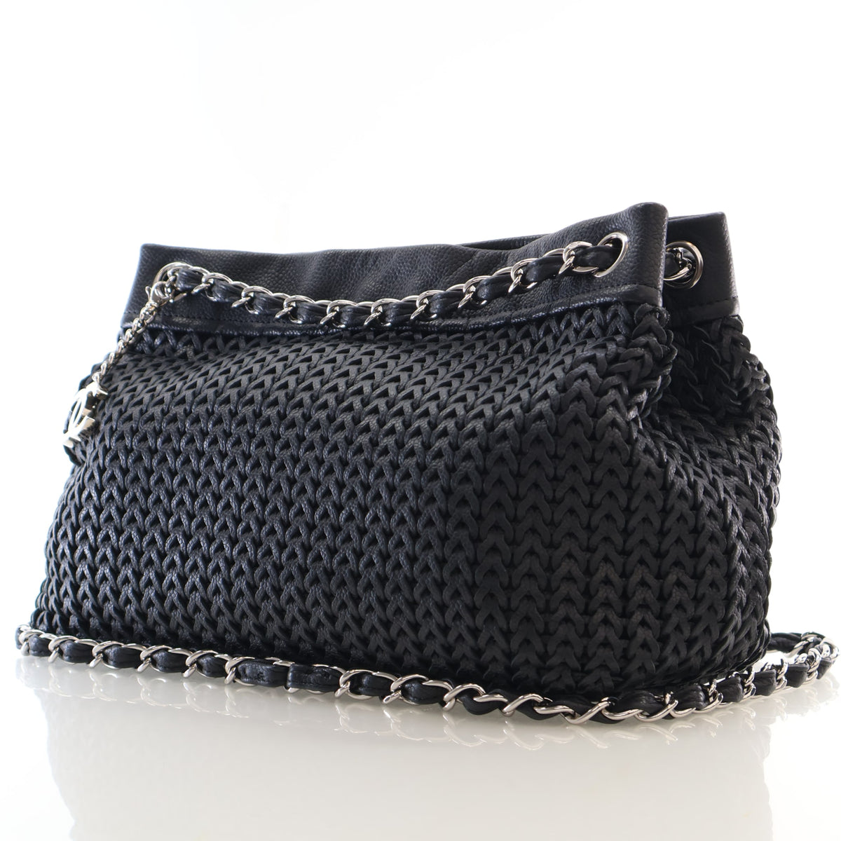 Pre-Owned Chanel Tote Woven Caviar Leather CC Charm, three-quarter view