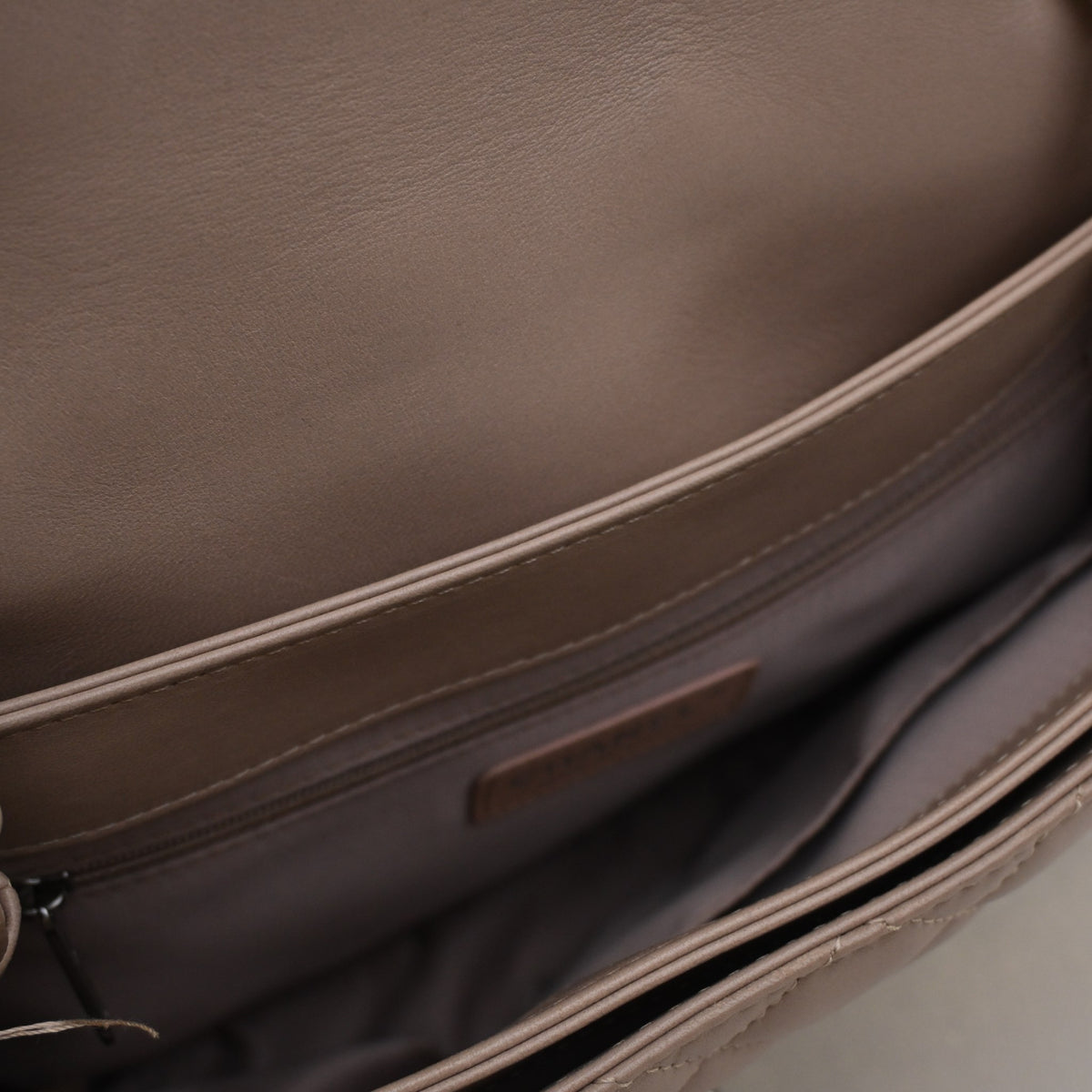 Chanel Jumbo Lambskin Single Flap Bag, photo 12 of 17